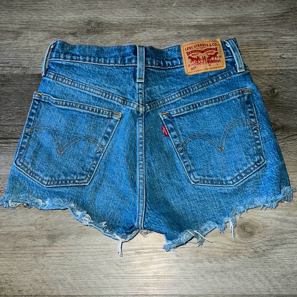 LEVIS 501 JEAN SHORTS